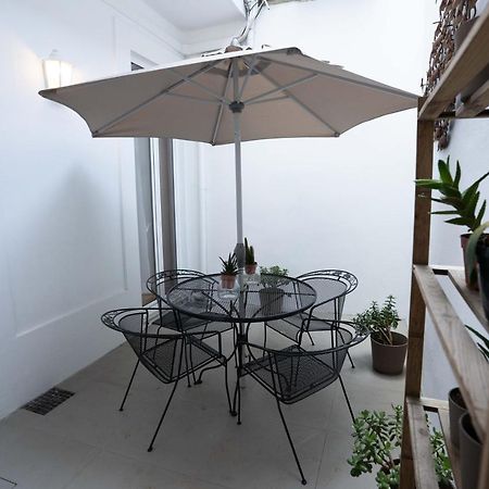 Downtown Porto Relaxed Apartment With Private Yard Zewnętrze zdjęcie